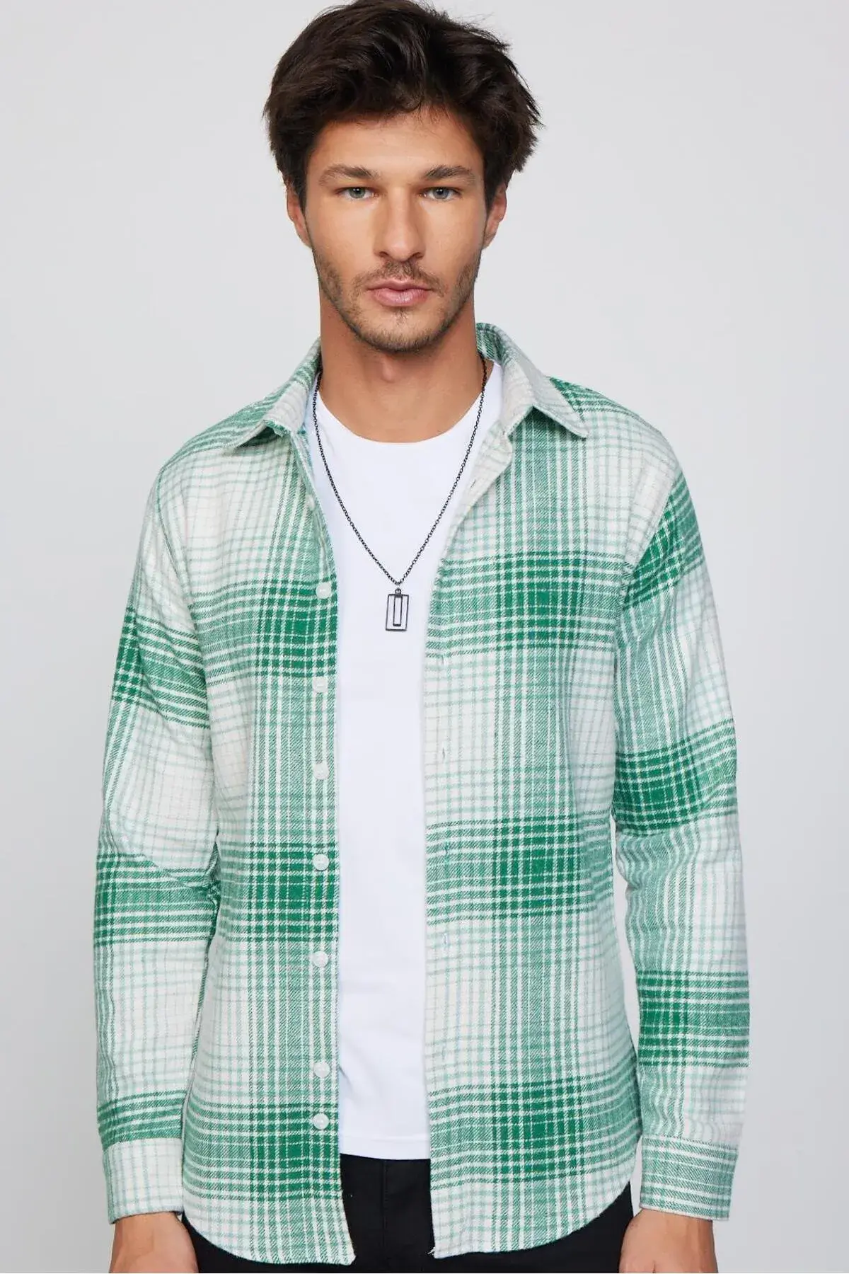 Erkek Slim Fit Dar Kesim Yumuşak Dokulu Tüylenmeyen Lacivert Bisiklet Yaka Triko Kazak Image